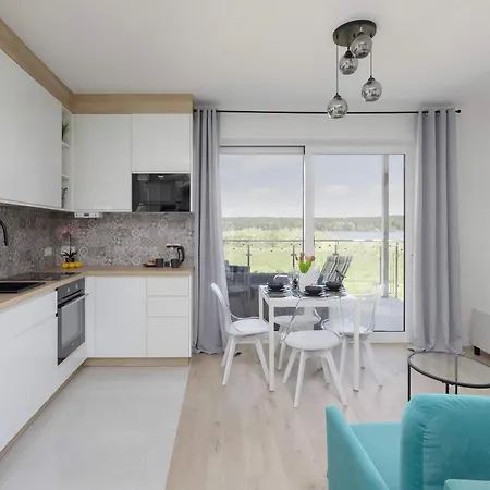 Modern With Terrace, Swimming Pool And Parking By Renters