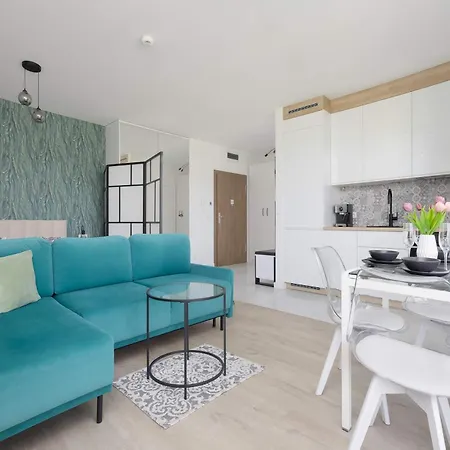Modern With Terrace, Swimming Pool And Parking By Renters 아파트